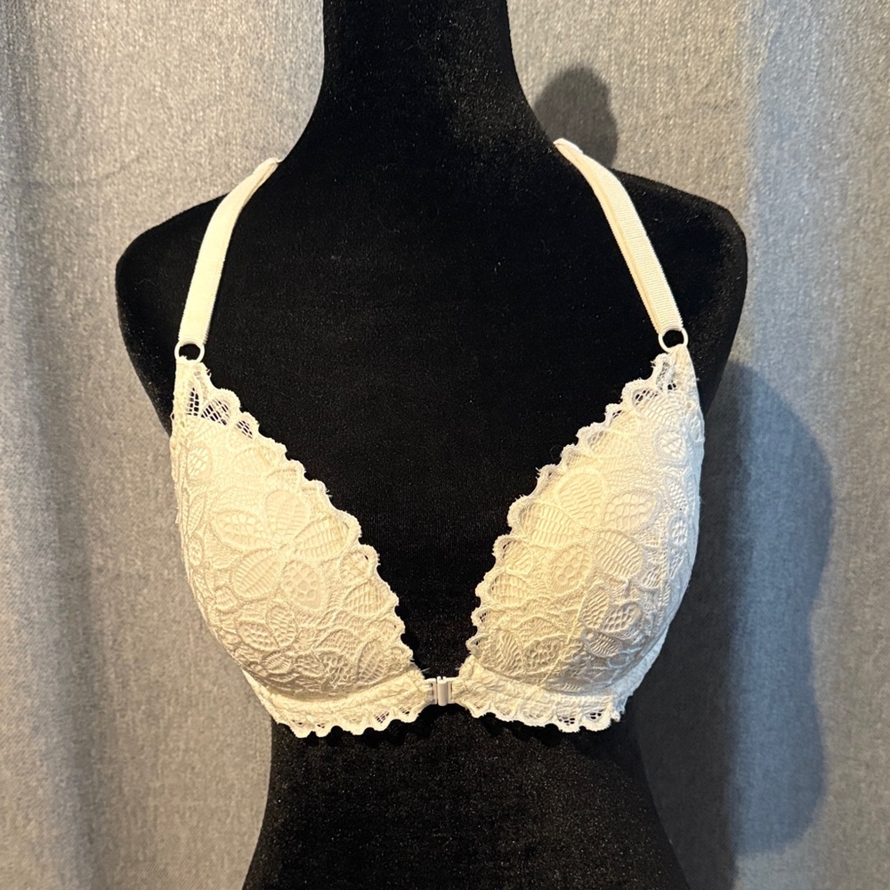 PINK Victoria's Secret Cream Lace razorback Bra 34DD push-up